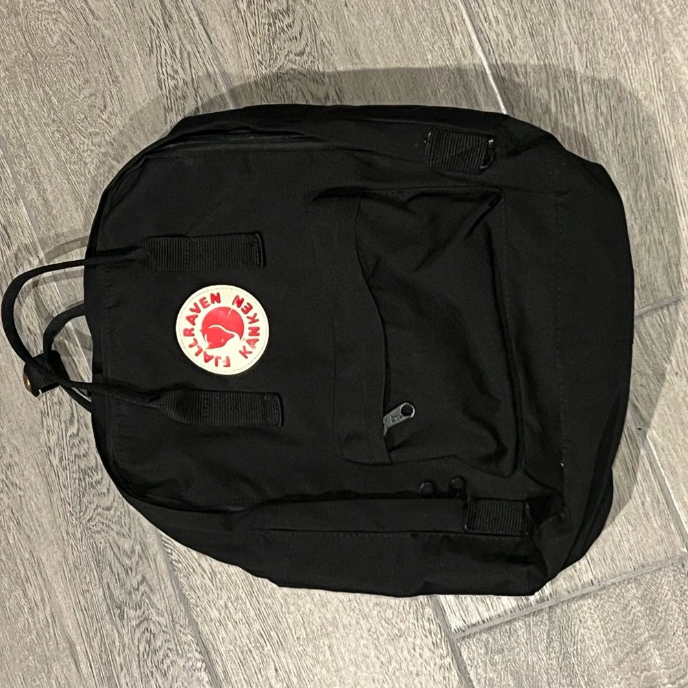 Kånken Black Backpack